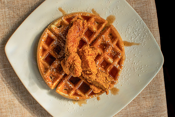 FIG-IMG_1773--CHICKEN-AND-WAFFLES